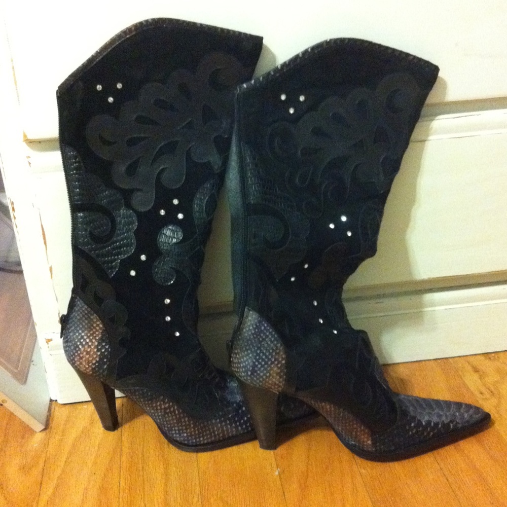 Steve Madden black suede cowgirl boots